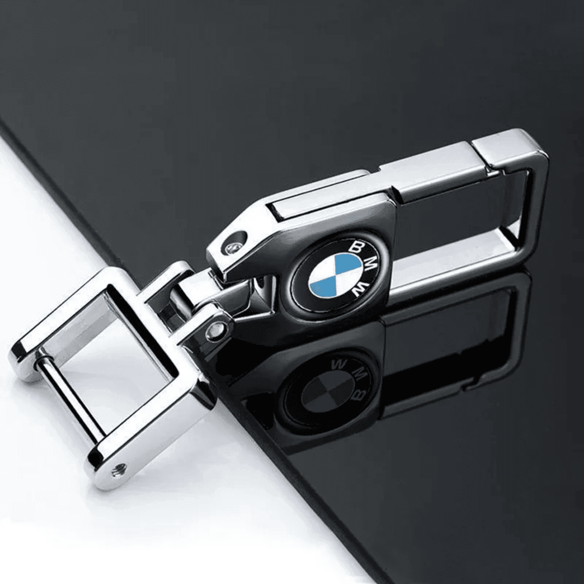 BMW 알로이 메탈 자동차 키체인 – 고급스러운 디자인의 차량용 액세서리