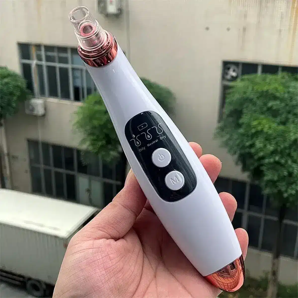 USB 충전식 블랙헤드 제거기 – 강력한 진공 흡입 얼굴 클렌저